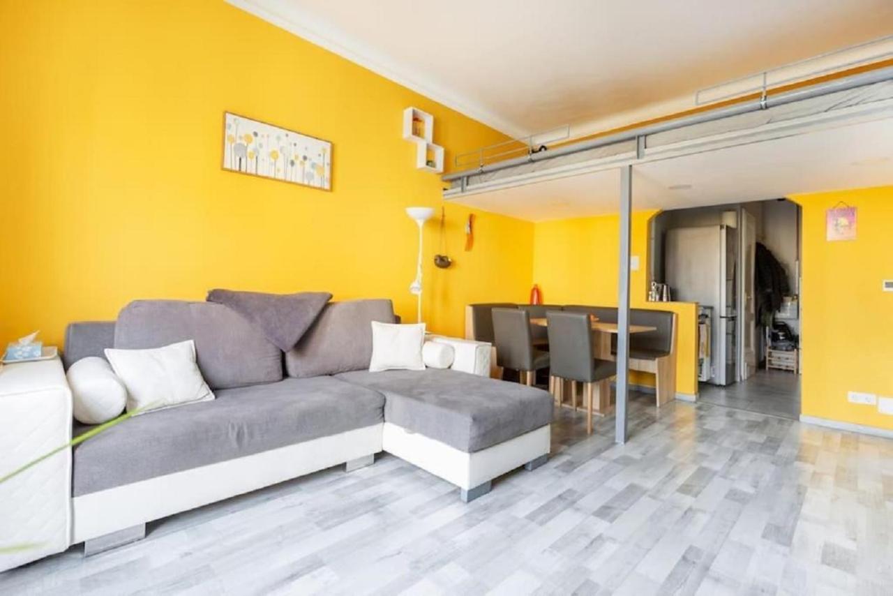 Balzac By Westend Mall With Balcony, Ac * Budapeste