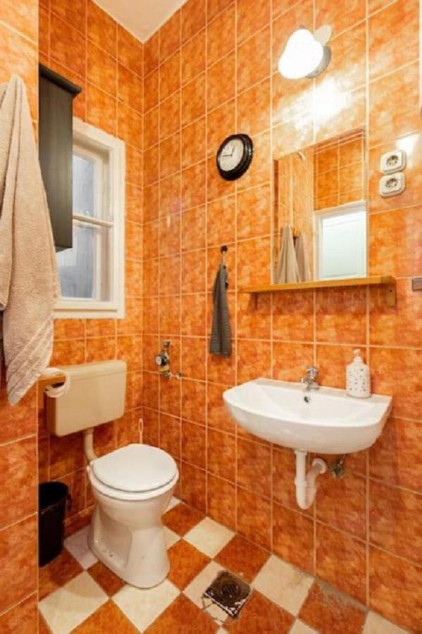 Balzac By Westend Mall With Balcony, Ac Appartement *